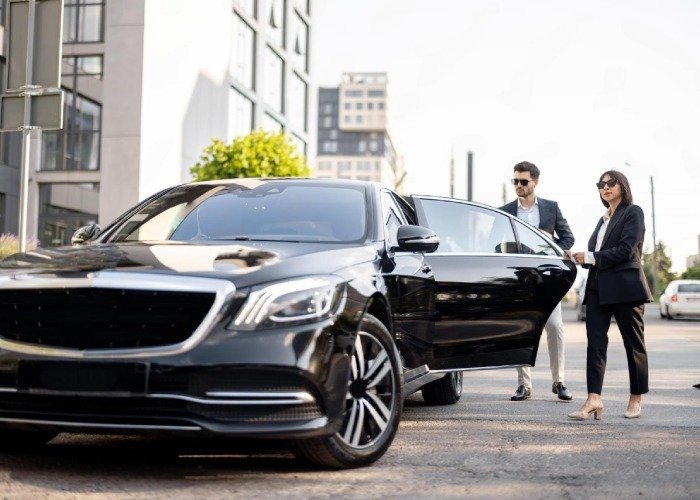 chauffeur service Officer